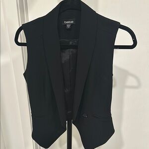 Bebe Women's Black Sleeveless Blazer